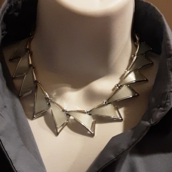 Artisan Jewelry - White Mother of Pearl Vintage Moonglow‎ Thermoset Necklace